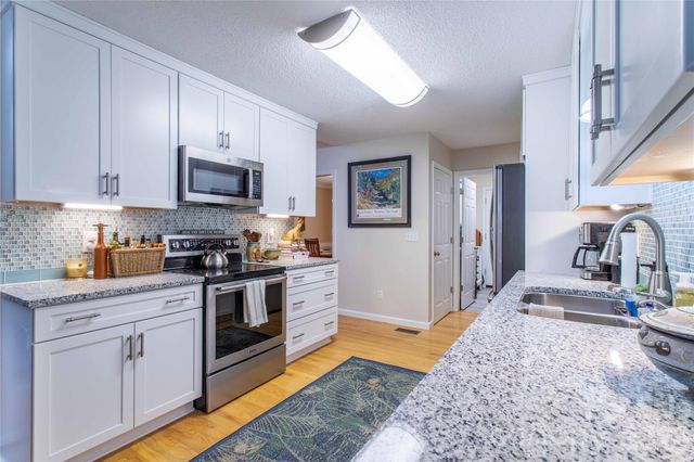 1705 Hummingbird Lane, Hendersonville, NC 28792