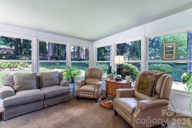 1705 Hummingbird Lane, Hendersonville, NC 28792