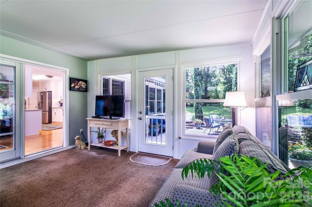 1705 Hummingbird Lane, Hendersonville, NC 28792