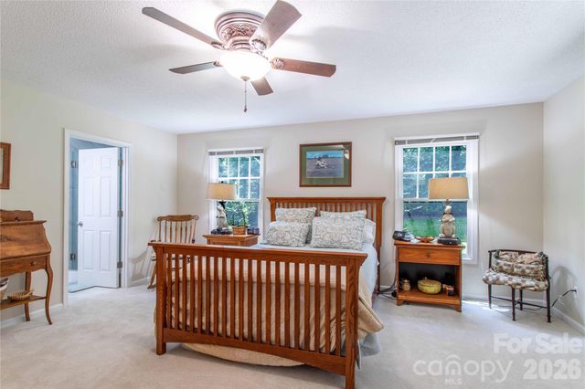 1705 Hummingbird Lane, Hendersonville, NC 28792