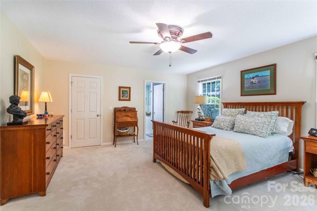1705 Hummingbird Lane, Hendersonville, NC 28792