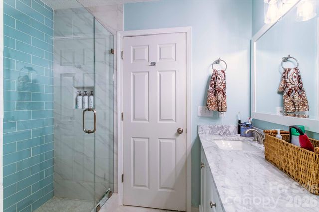 1705 Hummingbird Lane, Hendersonville, NC 28792