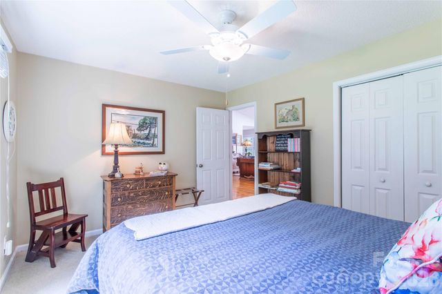 1705 Hummingbird Lane, Hendersonville, NC 28792