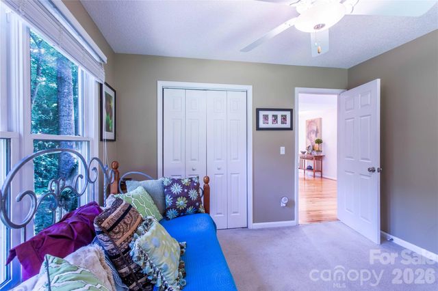 1705 Hummingbird Lane, Hendersonville, NC 28792