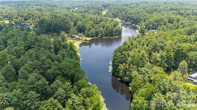1705 Hummingbird Lane, Hendersonville, NC 28792