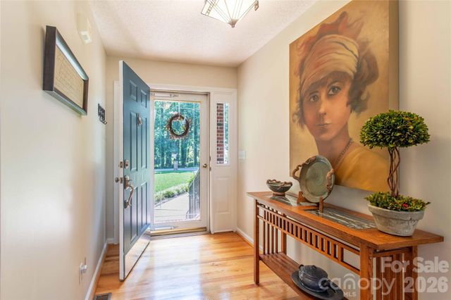 1705 Hummingbird Lane, Hendersonville, NC 28792