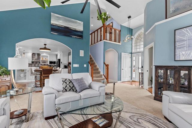 2732 INDEPENDENCE COURT, Appleton, WI 54914