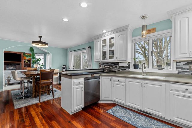 2732 INDEPENDENCE COURT, Appleton, WI 54914