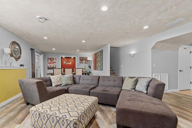 2732 INDEPENDENCE COURT, Appleton, WI 54914