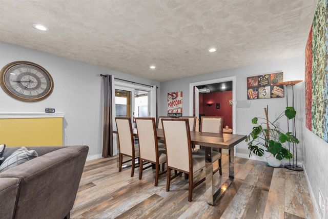 2732 INDEPENDENCE COURT, Appleton, WI 54914