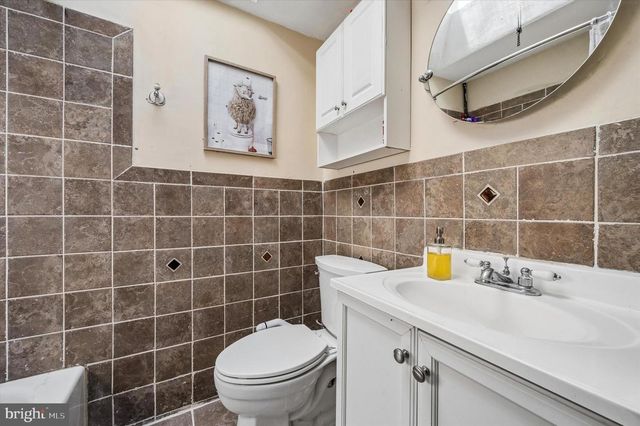 1012 WINDSOR RD, Collingdale, PA 19023