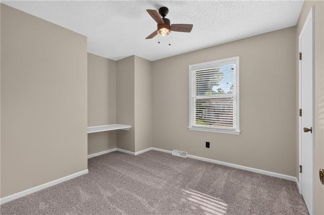 13404 Oakland Avenue, Grandview, MO 64030