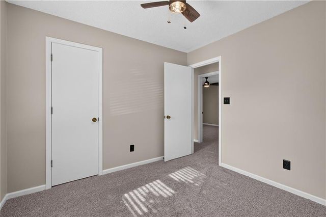 13404 Oakland Avenue, Grandview, MO 64030