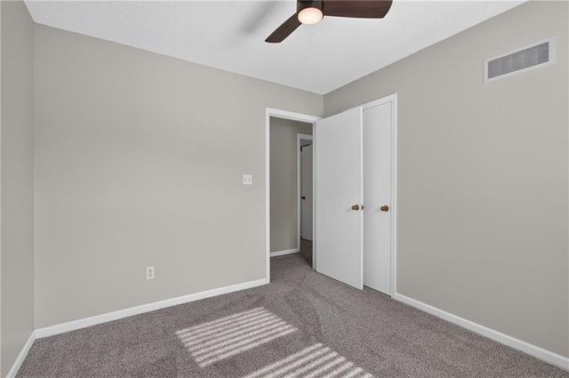 13404 Oakland Avenue, Grandview, MO 64030