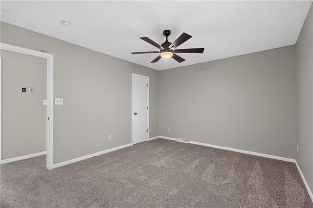 13404 Oakland Avenue, Grandview, MO 64030