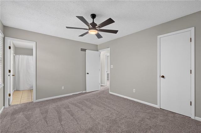 13404 Oakland Avenue, Grandview, MO 64030