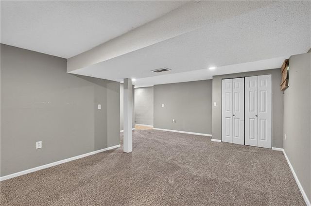 13404 Oakland Avenue, Grandview, MO 64030