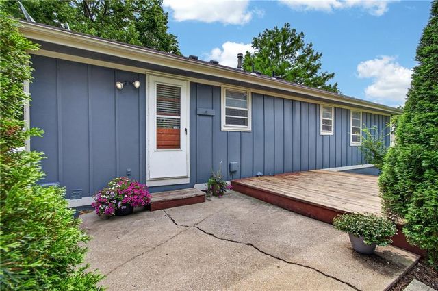 13404 Oakland Avenue, Grandview, MO 64030