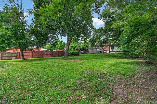 13404 Oakland Avenue, Grandview, MO 64030