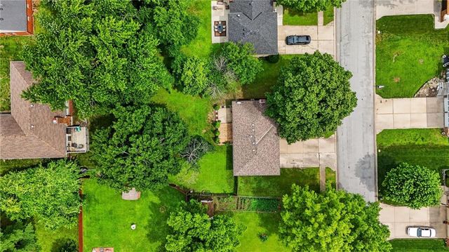 13404 Oakland Avenue, Grandview, MO 64030