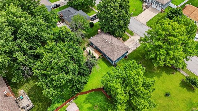 13404 Oakland Avenue, Grandview, MO 64030