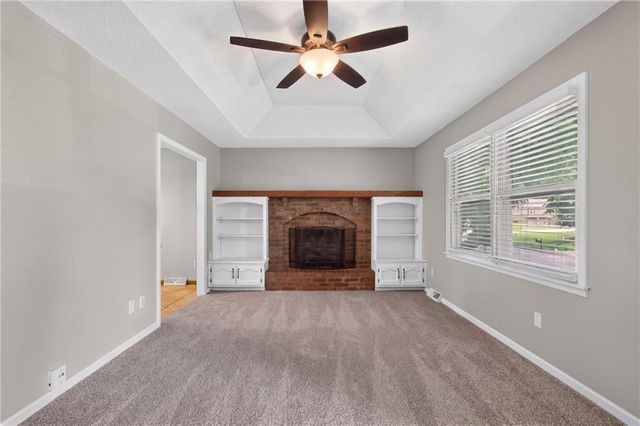 13404 Oakland Avenue, Grandview, MO 64030