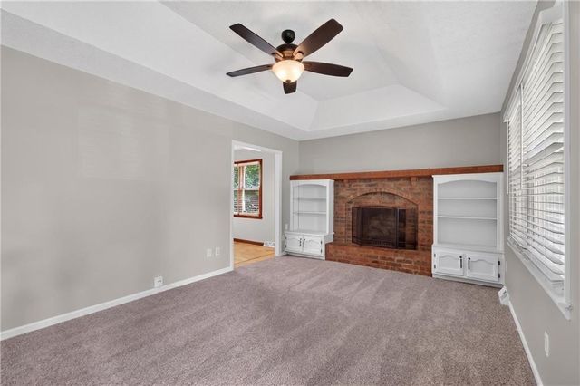 13404 Oakland Avenue, Grandview, MO 64030
