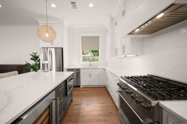 1406 Letitia St, Baton Rouge, LA 70808