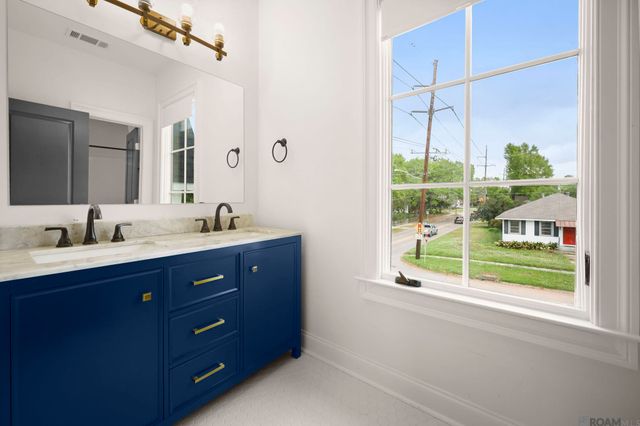 1406 Letitia St, Baton Rouge, LA 70808