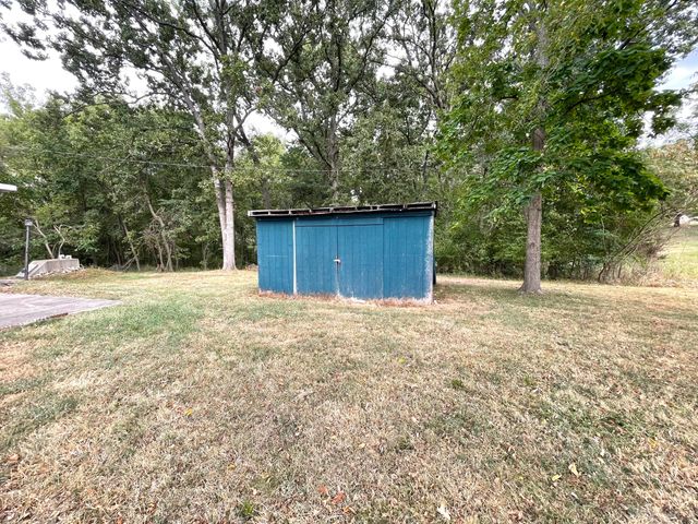 1906 Michael Lane, Nixa, MO 65714