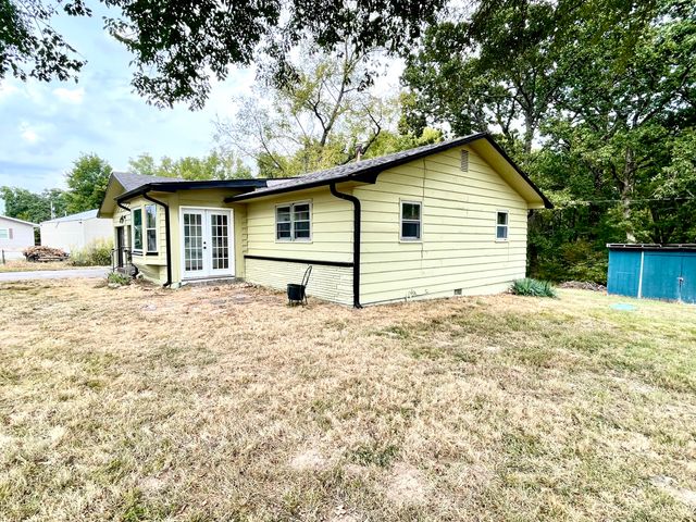 1906 Michael Lane, Nixa, MO 65714