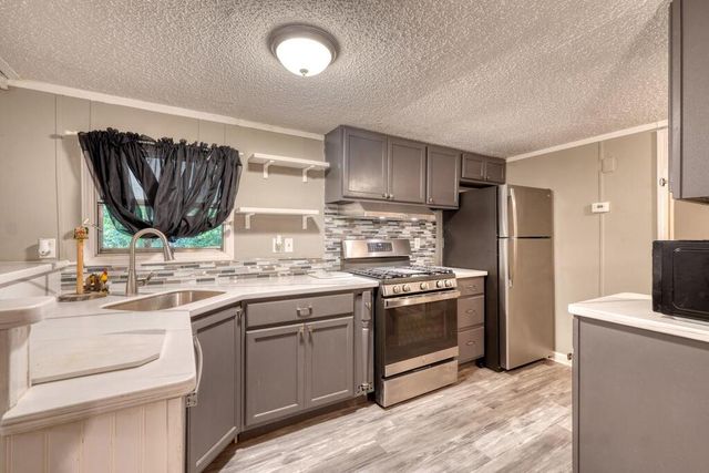 754 Ruby Lake Drive, Hiawassee, GA 30546