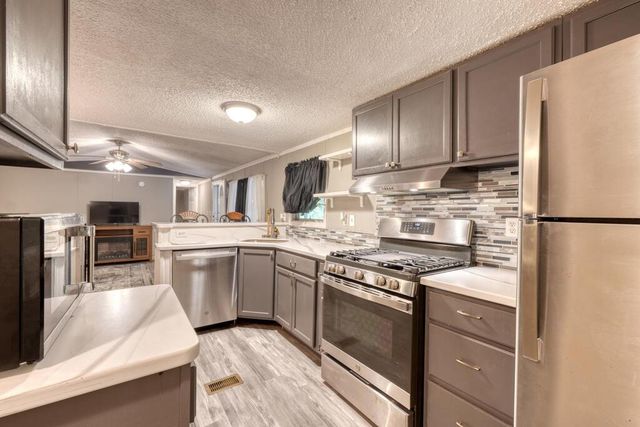 754 Ruby Lake Drive, Hiawassee, GA 30546