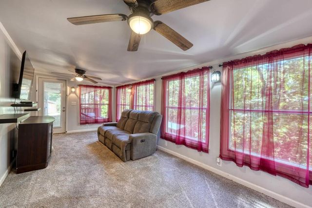 754 Ruby Lake Drive, Hiawassee, GA 30546