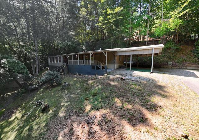 754 Ruby Lake Drive, Hiawassee, GA 30546