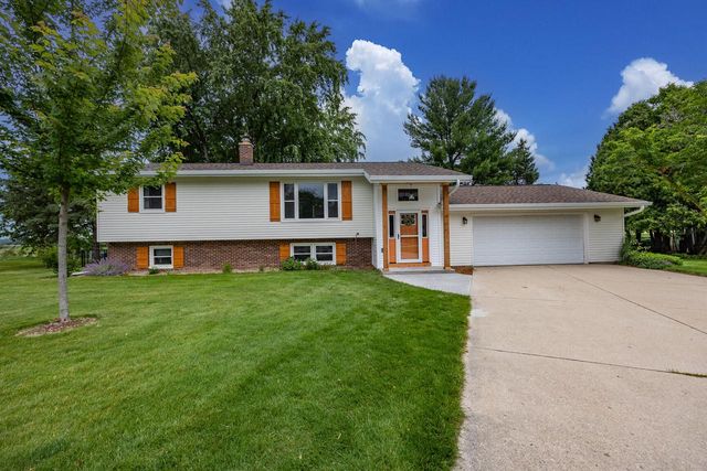 918 Sunset LANE, Horicon, WI 53032