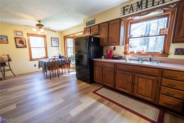 14027 Mayfield Road, Huntsburg, OH 44046