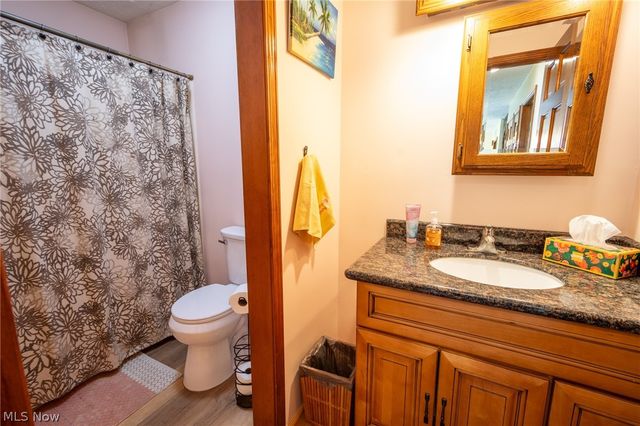 14027 Mayfield Road, Huntsburg, OH 44046