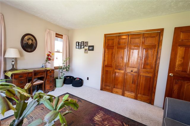 14027 Mayfield Road, Huntsburg, OH 44046
