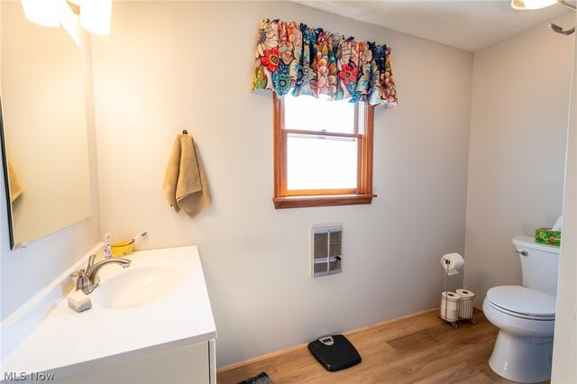 14027 Mayfield Road, Huntsburg, OH 44046