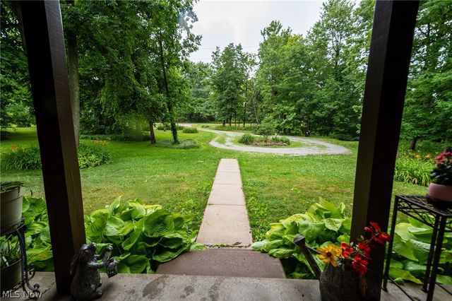 14027 Mayfield Road, Huntsburg, OH 44046