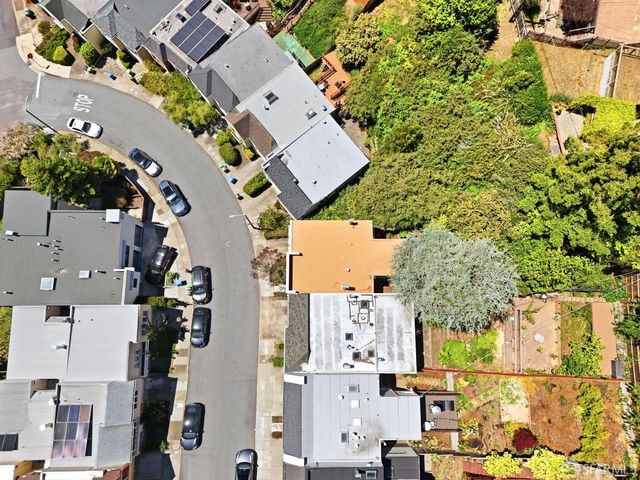 333 Molimo Drive, San Francisco, CA 94127