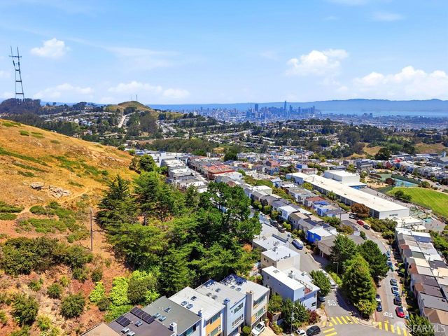 333 Molimo Drive, San Francisco, CA 94127