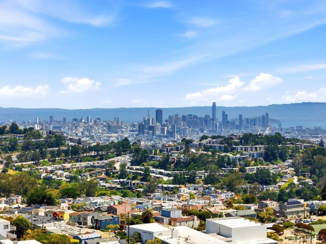 333 Molimo Drive, San Francisco, CA 94127
