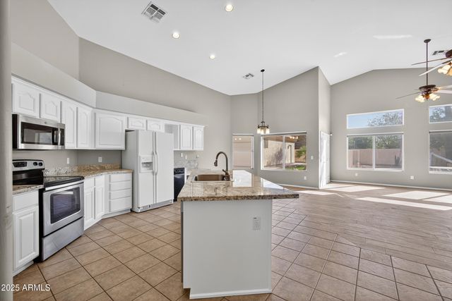 2069 E SIERRA MADRE Avenue, Gilbert, AZ 85296