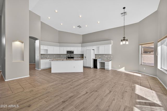 2069 E SIERRA MADRE Avenue, Gilbert, AZ 85296