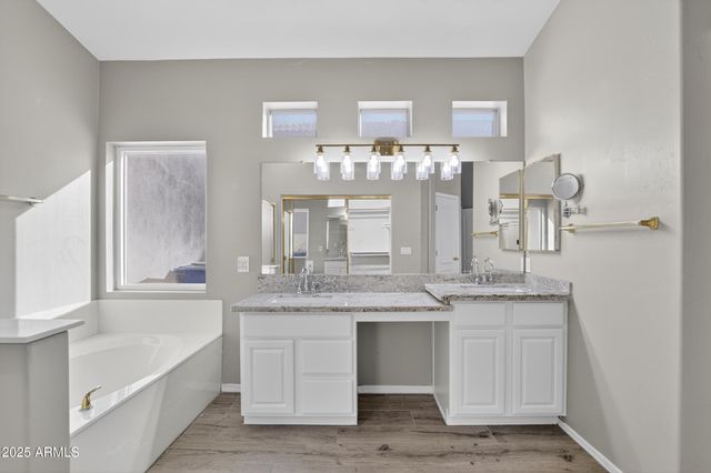 2069 E SIERRA MADRE Avenue, Gilbert, AZ 85296