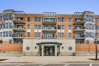 135 S York Street 228, Elmhurst, IL 60126