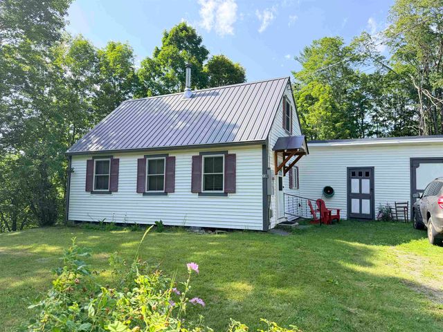 138 Village Road, Langdon, NH 03602