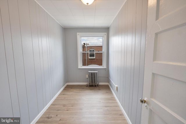 7023 CLOVER LN, Upper Darby, PA 19082